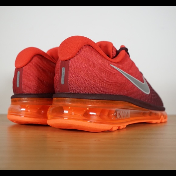 Nike Air Max 2017 Maroon Red Running Shoes - Picture 2 of 8